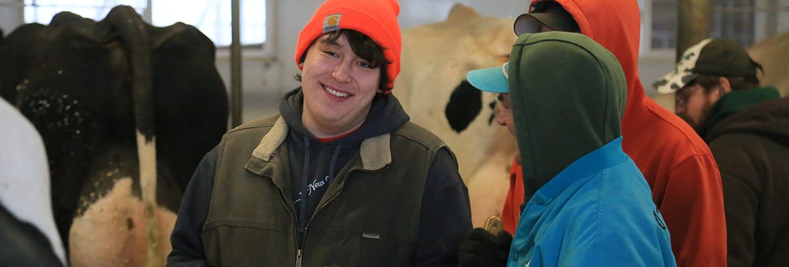 Dairy students with cows