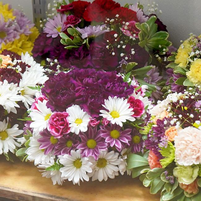 Floral cakes made by the SUNY Morrisville floral design course.