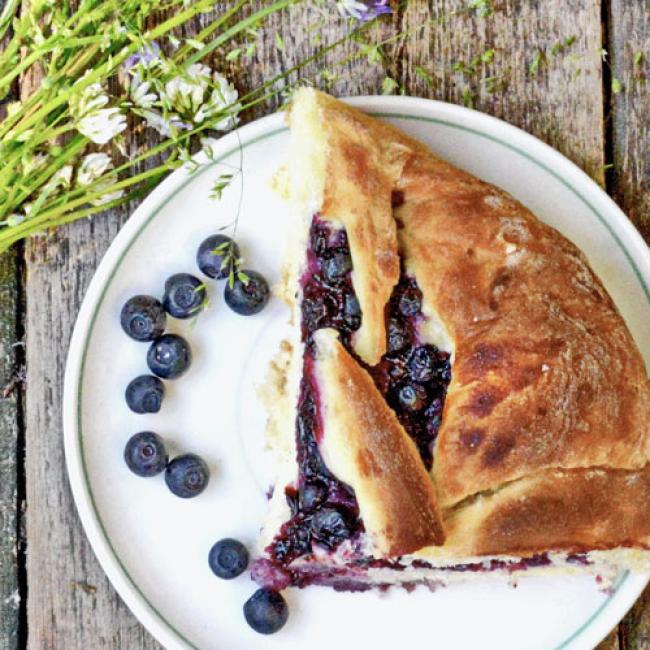 Slice of blueberry pie