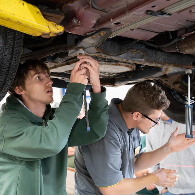 An auto demonstration during SUNY Morrisville's Automotive & Clean Energy Summer Institute