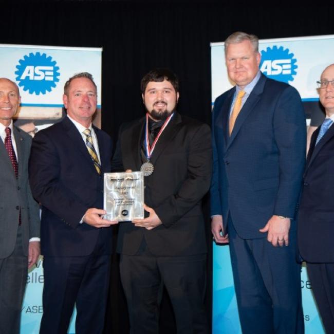 Automotive technology alumnus Zachery Ward receives the 2019 ASE Technician of the Future award.