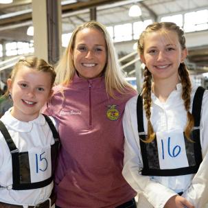 Alumna Johanna Fox-Bossard with her Dairy Judging Team from Hamilton Central School 