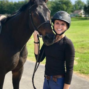 Student with a hunt seat horse